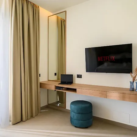 Majo Luxury Agia Pelagia